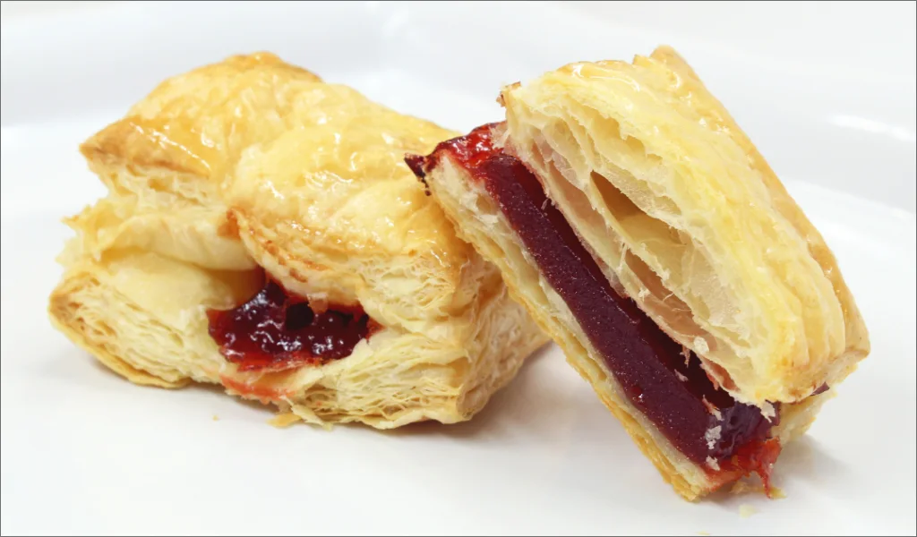 Introducing Thanksgiving in a Pastry! 🥧✨ A flaky, golden delight stuffed with turkey, stuffing, mashed potatoes, and cranberry sauce—every bite tastes like the holidays. 🦃🍂 Available for a limited time, so grab yours before they’re gone!